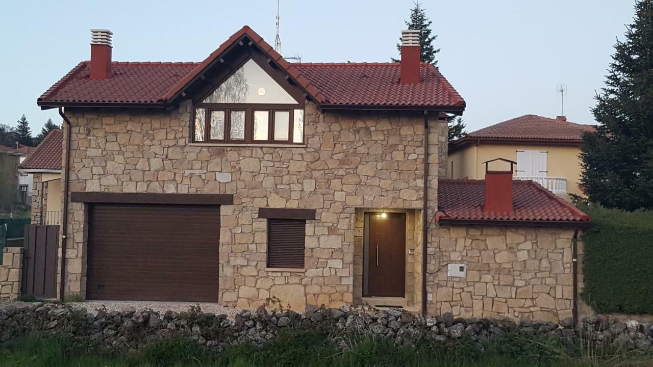 El Cordel De Gredos Guest House Navarredonda de Gredos Bagian luar foto